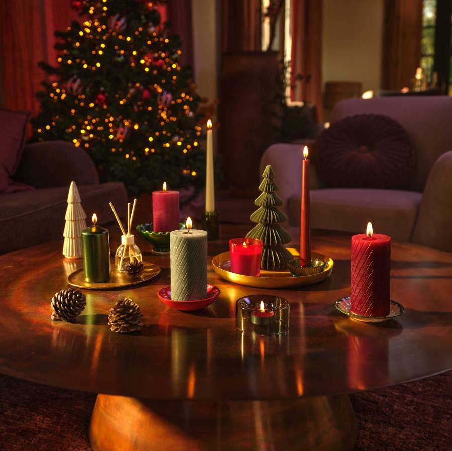 48 Stk Bolsius Duft True Glow Maxi Teelichter 8 h Acryl Cup Winter Spieces rot (6x8er)