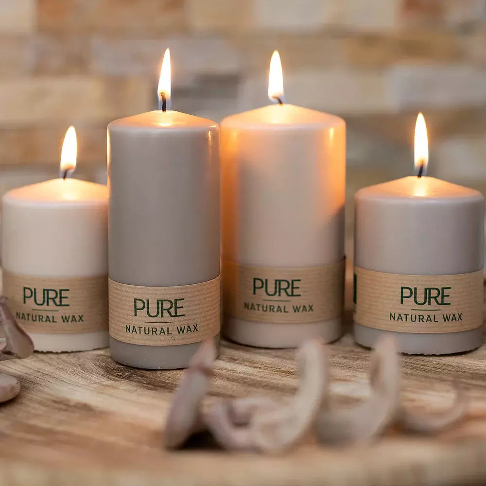 12 Stk Wenzel Stumpenkerzen 90×60mm Pure Safe Candle Blockkerzen – Sand (2x6er)